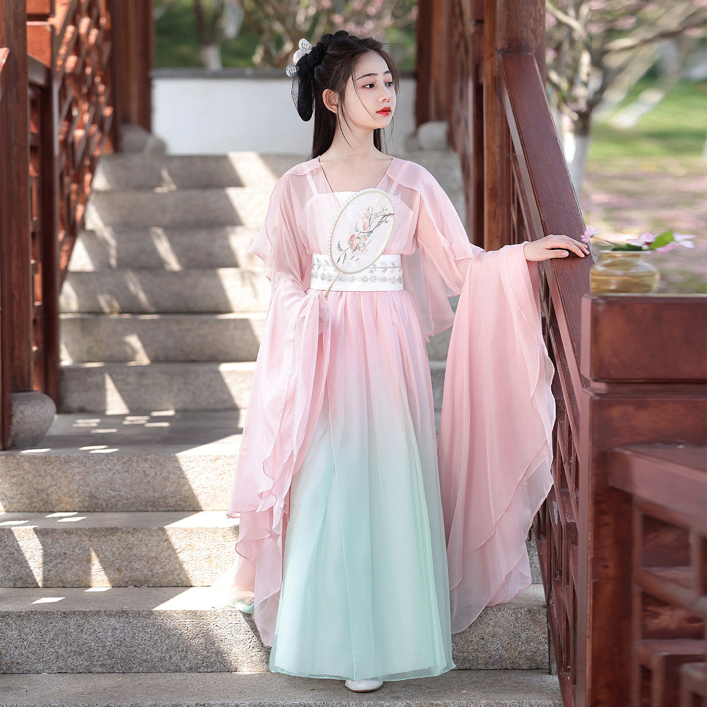 唐制女童汉服大袖儿童中国风古装