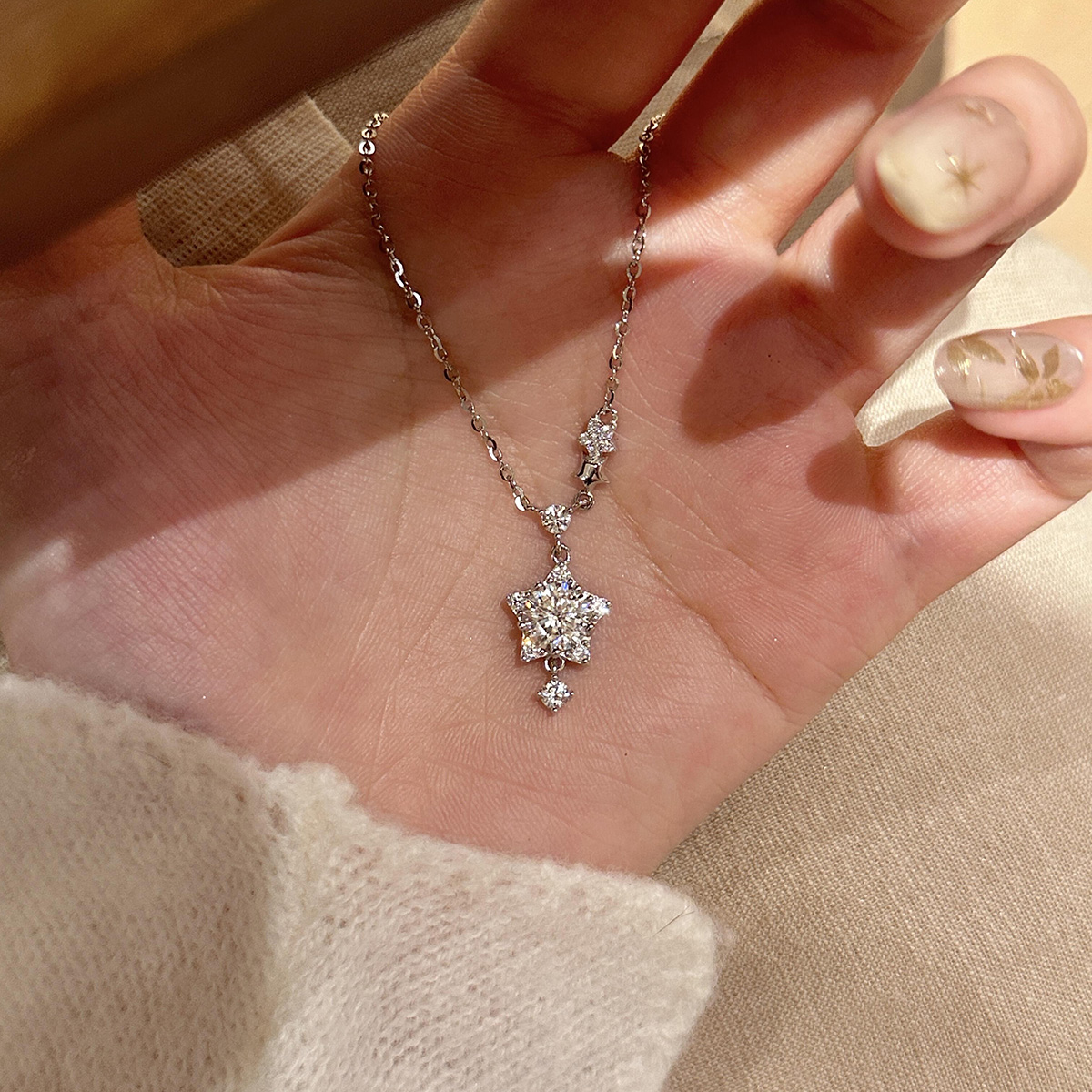 超闪银色锆石星星吊坠项链配饰