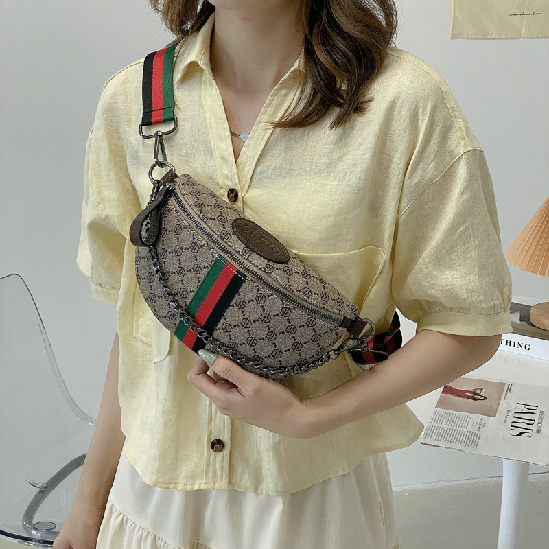 香港代购真皮女包2026新款胸包女洋气单肩斜挎网红腰包ins街头潮