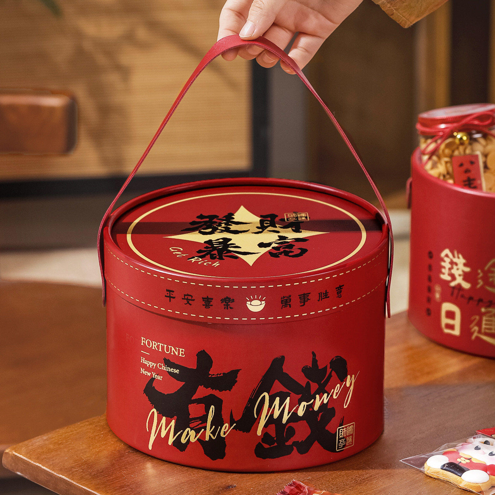 新年礼盒包装马年红色烘焙糖果饼干零食手提抱抱桶年货礼品盒空盒,节庆用品/礼品,春节礼盒,淘宝优惠券,粉丝福利购,淘宝优惠卷