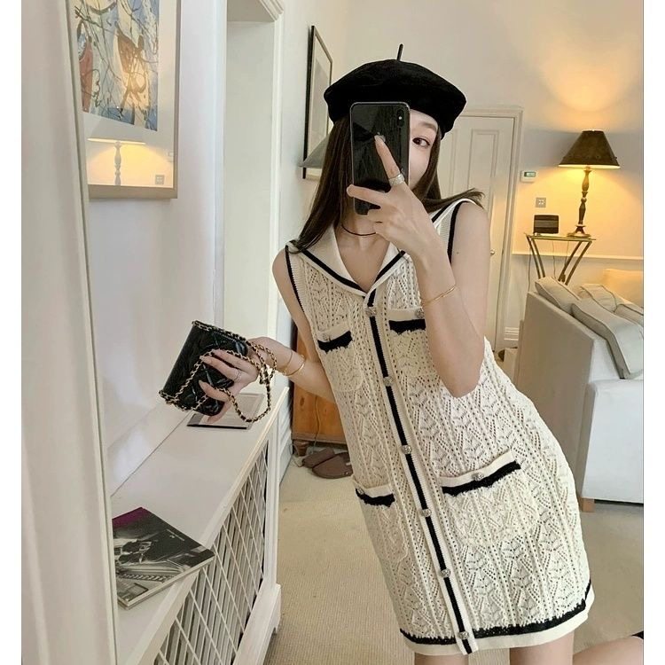 Trendy Bazaar 秋新款时尚翻领镂空针织气质百搭无袖背心连衣裙女