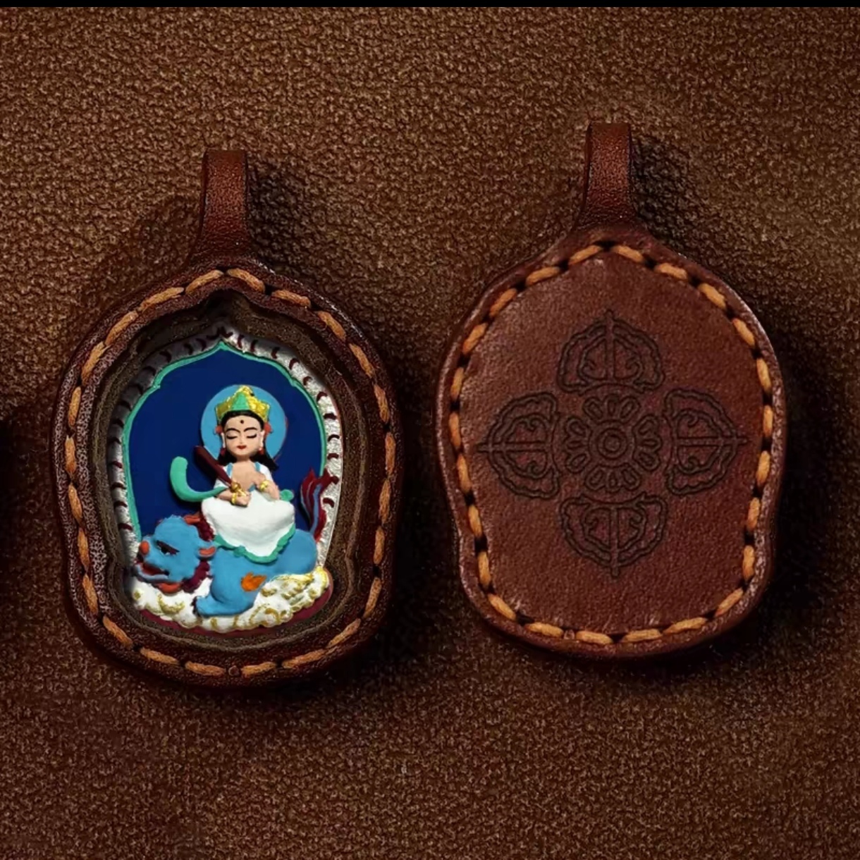 无疆皮壳擦擦纯手工彩绘擦擦唐卡小盒子牛皮缝制立体唐卡画嘎乌盒