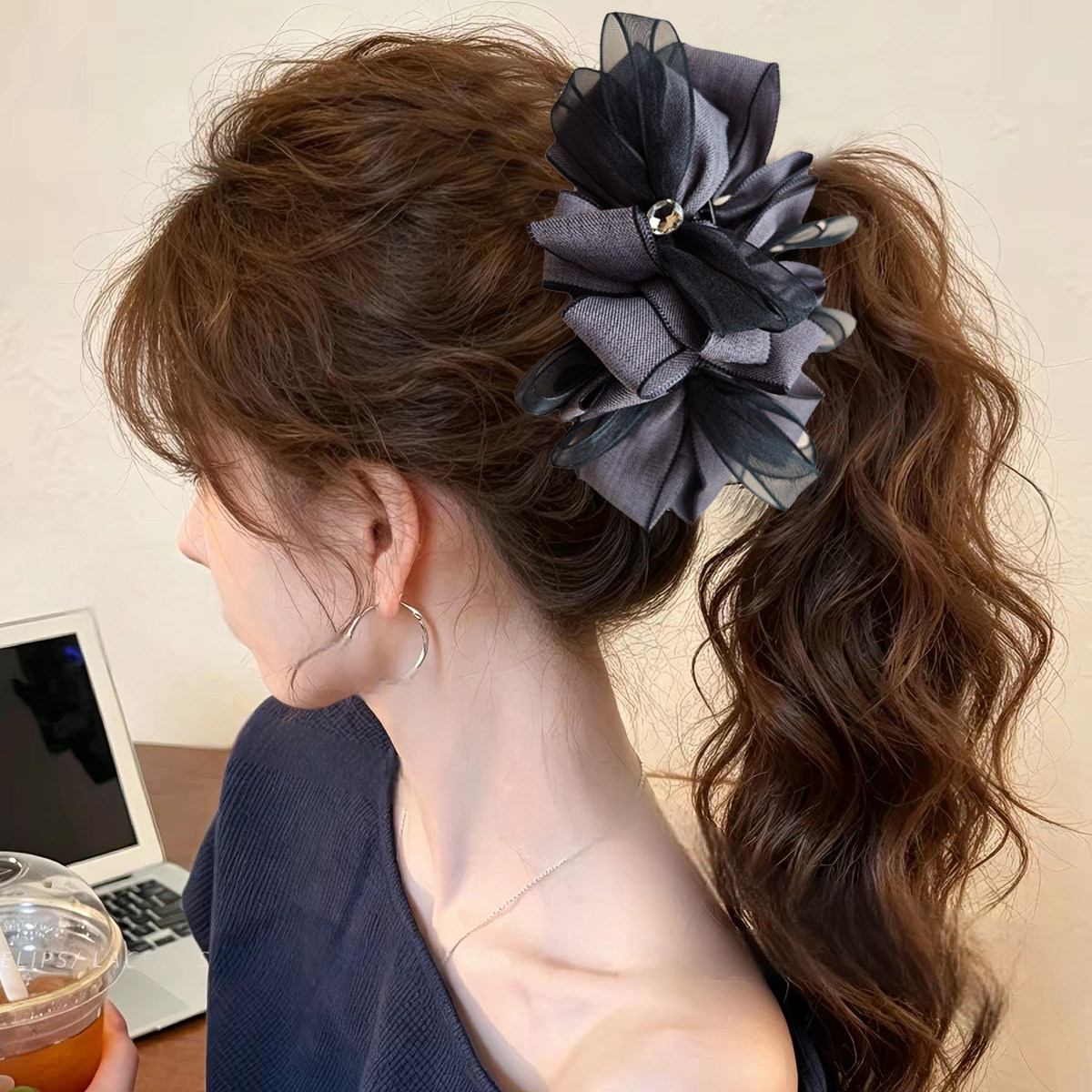白小美韩系布艺蝴蝶结香蕉夹