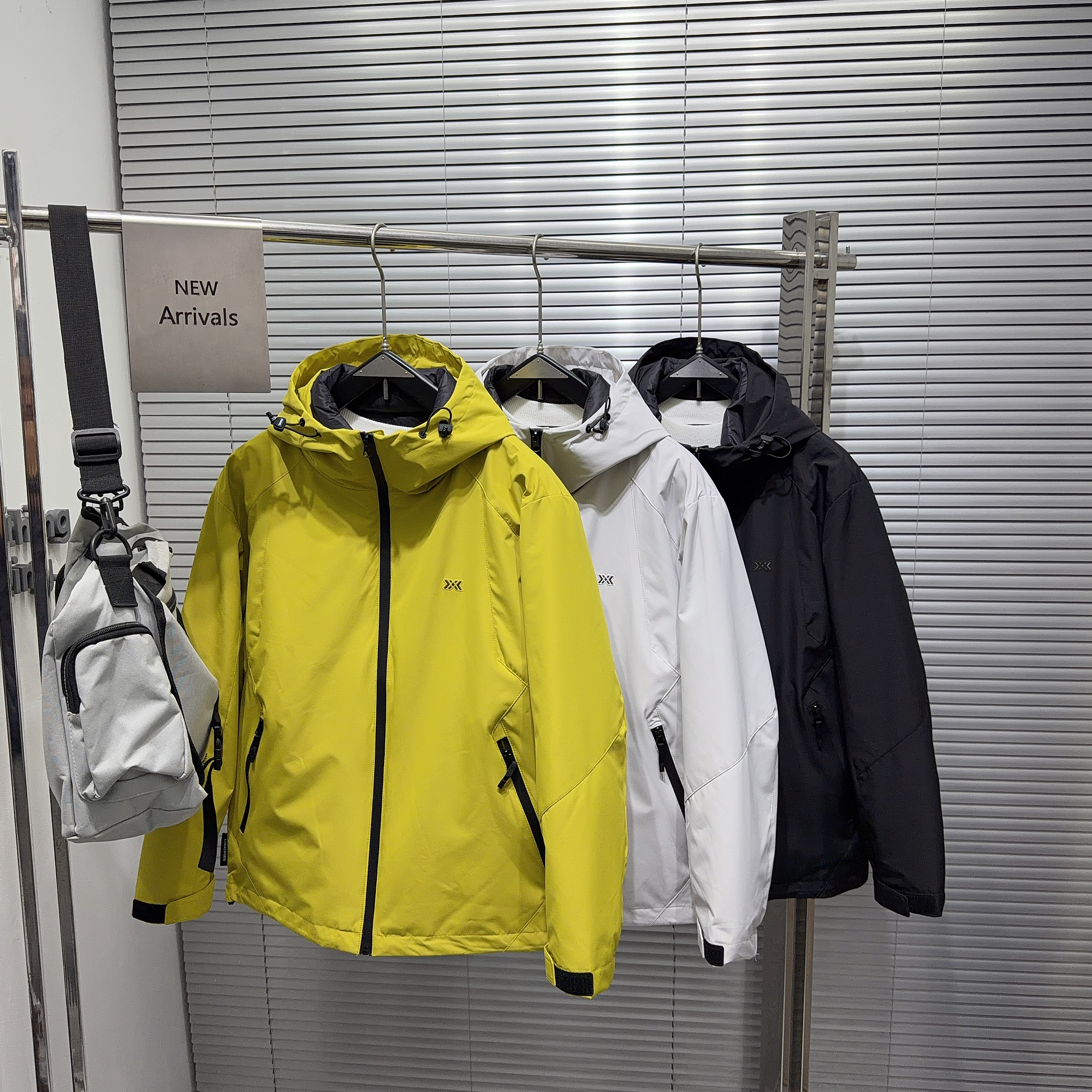 男士冬季三防连帽羽绒服冲锋衣三合一户外旅行徒步90白鸭绒外套潮