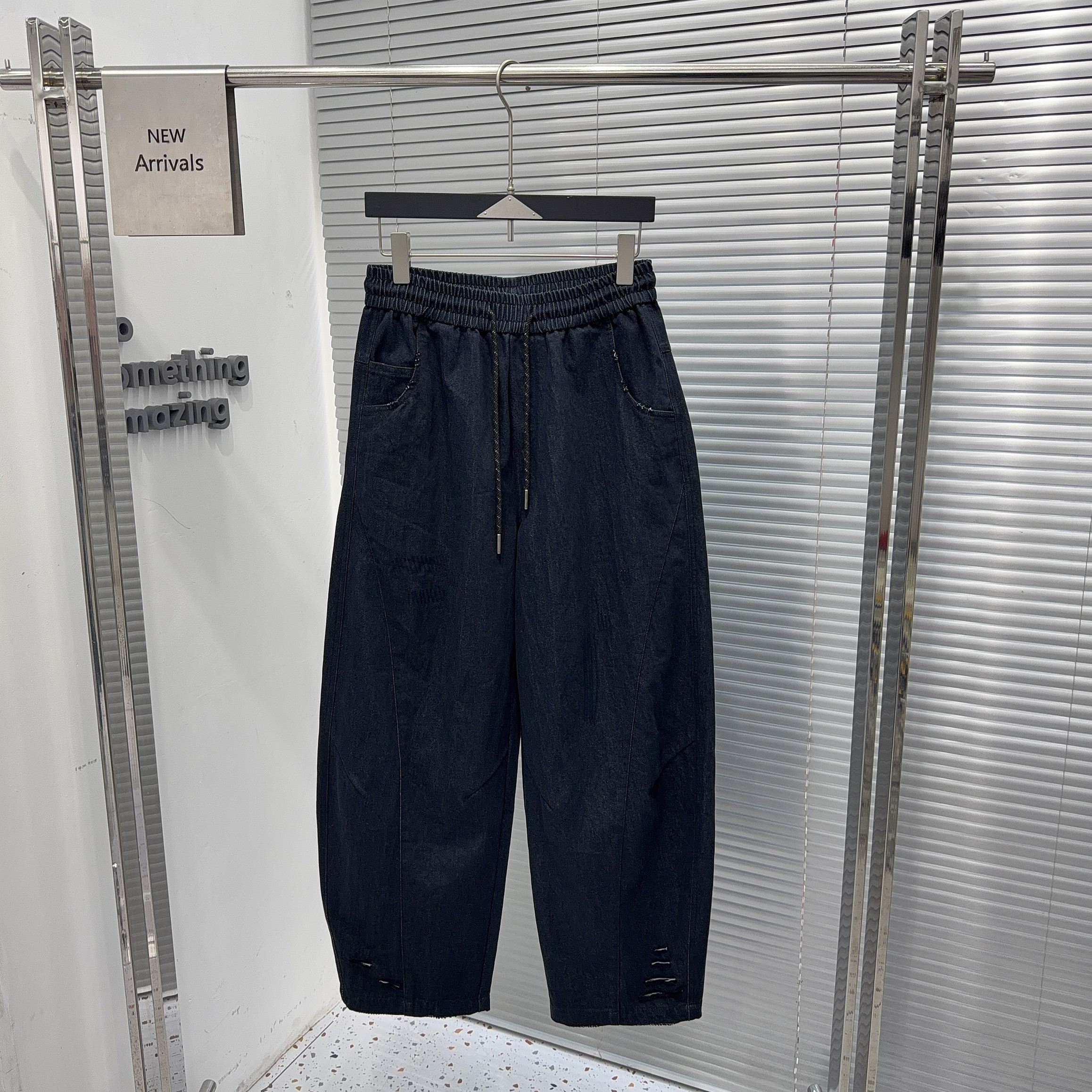 牛仔裤男士美式潮牌复古直筒割破阔腿裤秋季新款潮流百搭弯刀裤