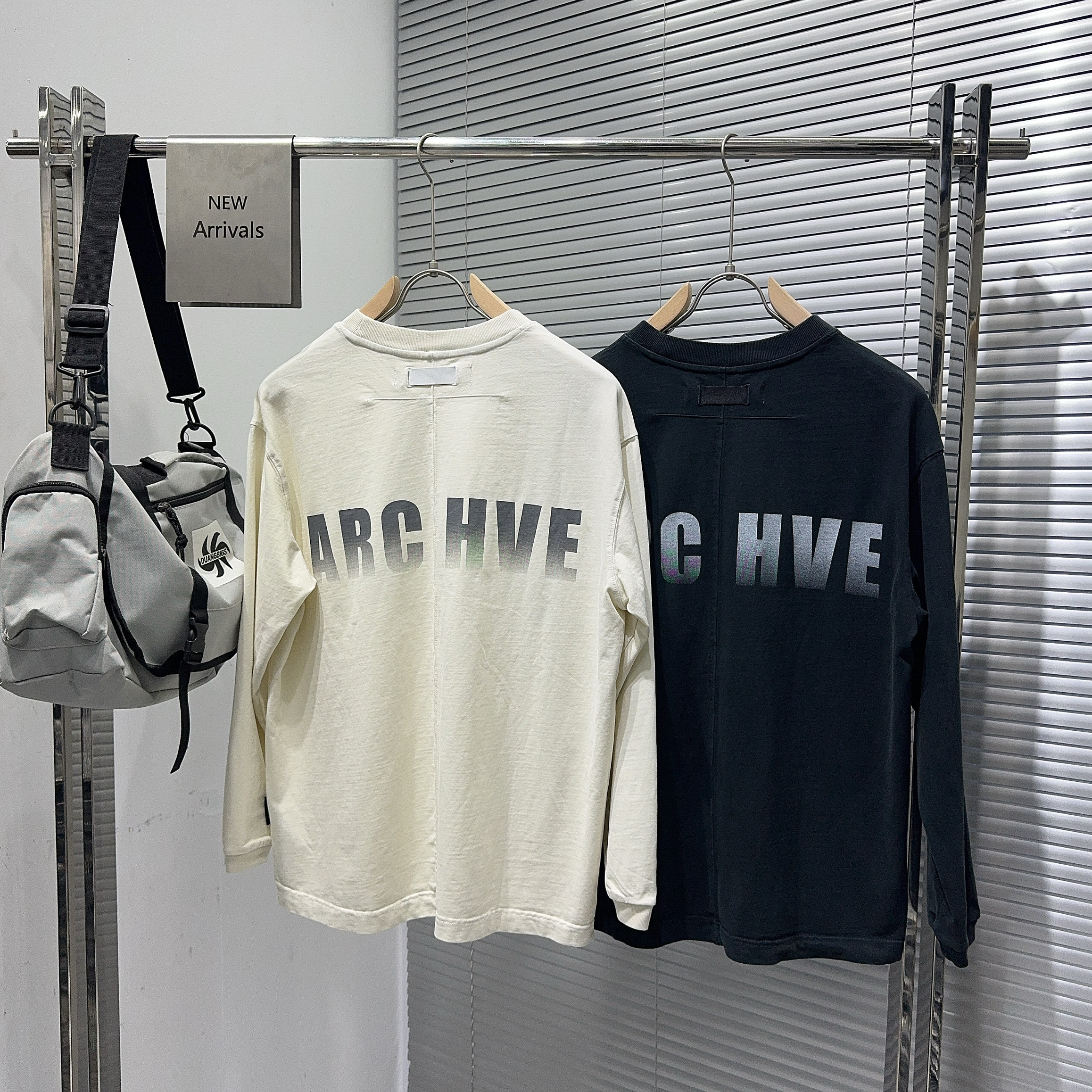 男高品质潮牌高克重后背胶带印花字母涂鸦纯棉重磅宽松短袖T恤男