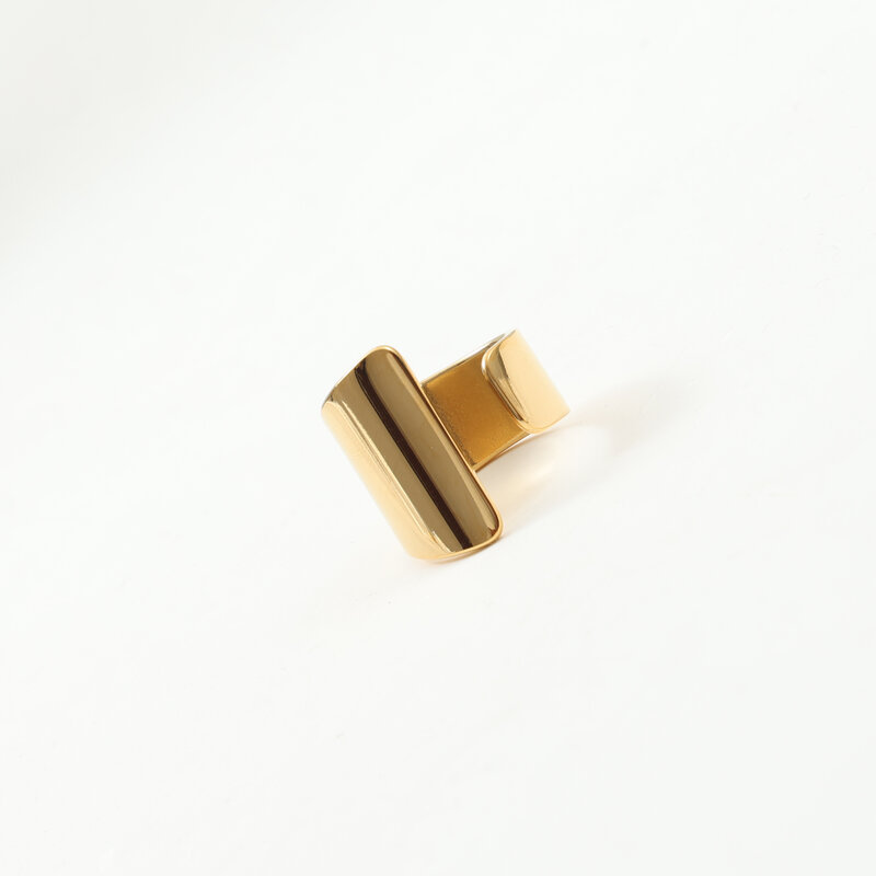 欧美时尚新款钛钢镀18K金宽面开口几何戒指夸张个性指环中指食指