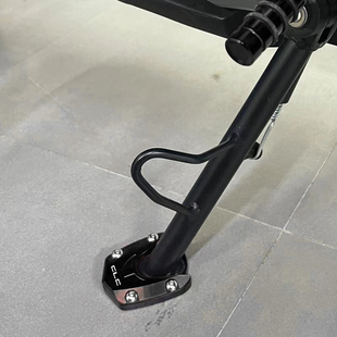 刹车加大踏板脚踏板加大边撑挂档杆 C改装 适用春风450CLC 250CL