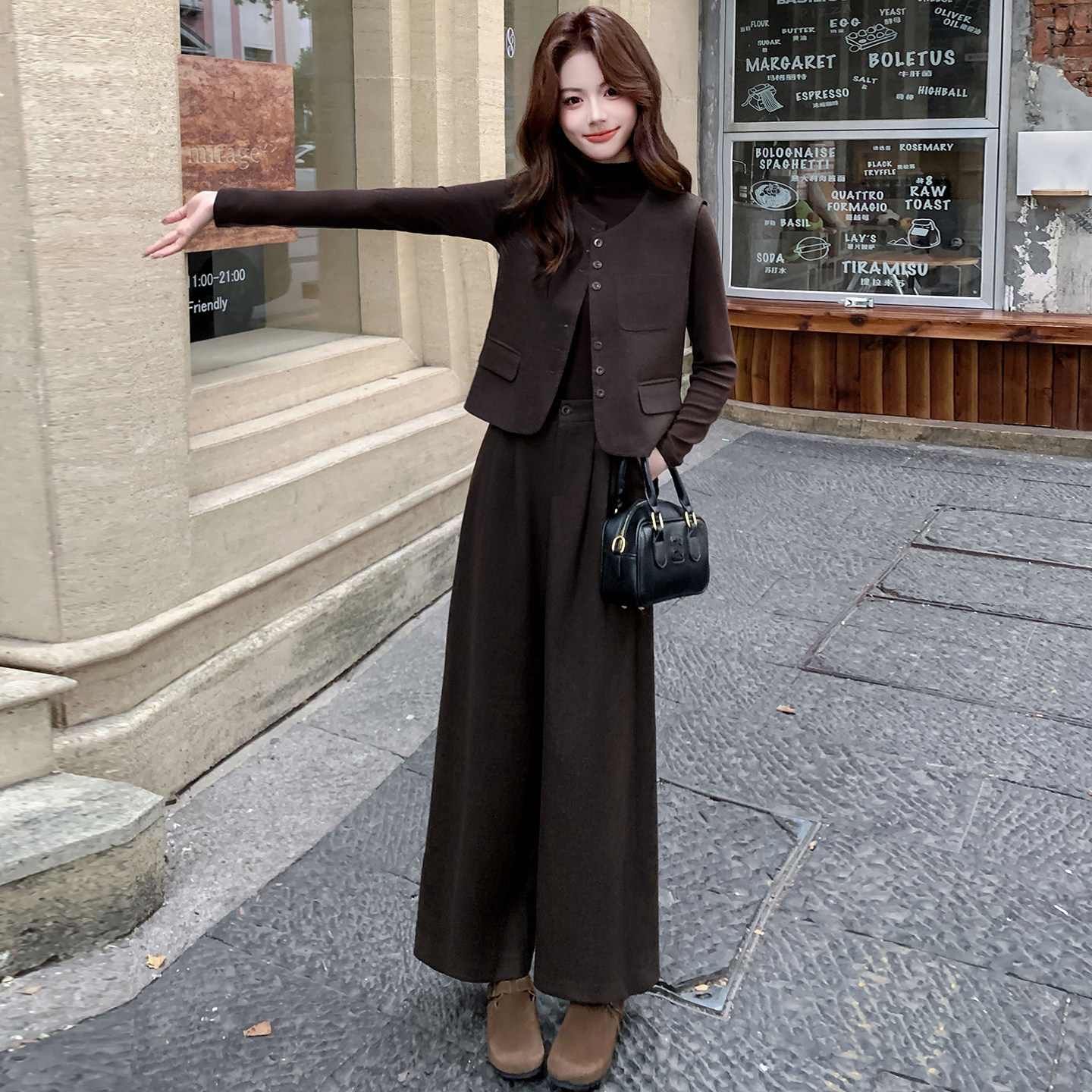 韩系咖色三件套女 短款马甲高领打底衫高腰阔腿裤通勤气质套装