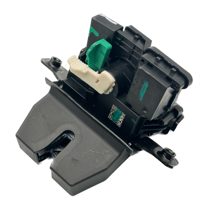 马自达EZ-6后备箱锁机高配