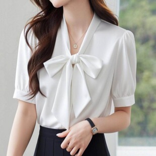 白色缎面飘带衬衫女短袖夏季设计感小众大码胖MM通勤职业系带上衣