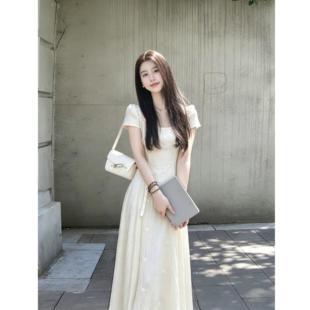 法式温柔风洋装女夏季2026新款小个子收腰显瘦气质度假白色长裙