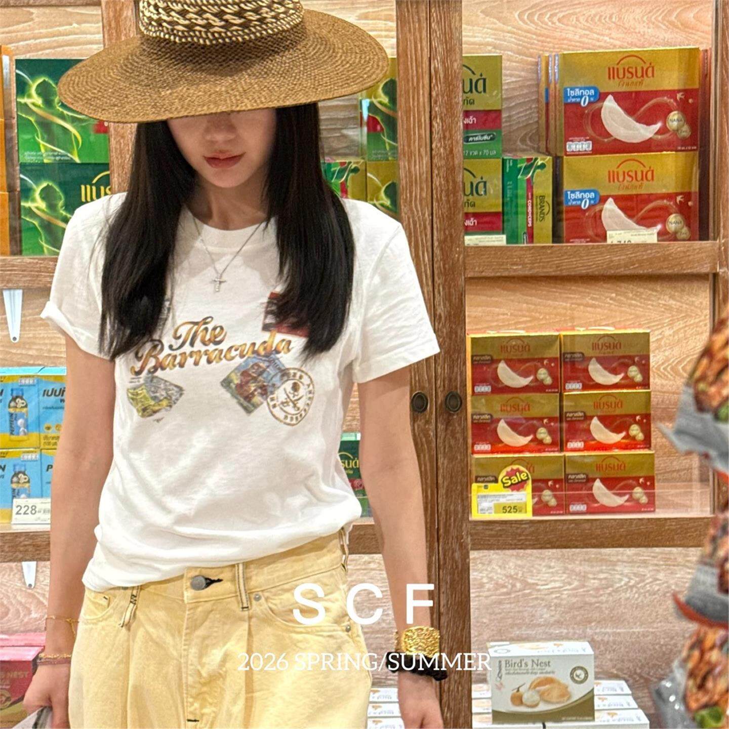 深圳南油2026夏设计师款洋气涂鸦邮票字母印花短袖T恤女减龄上衣