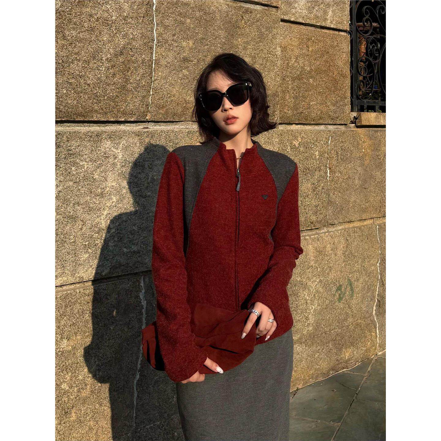 Qian.J深圳南油2026冬季立领拉链针织开衫女撞色修身显瘦毛呢上衣