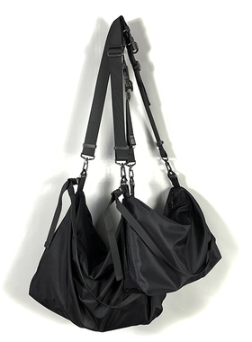 MEDKAI尼龙布大容量斜挎包ins街潮流男女简约暗黑运动健身单肩包