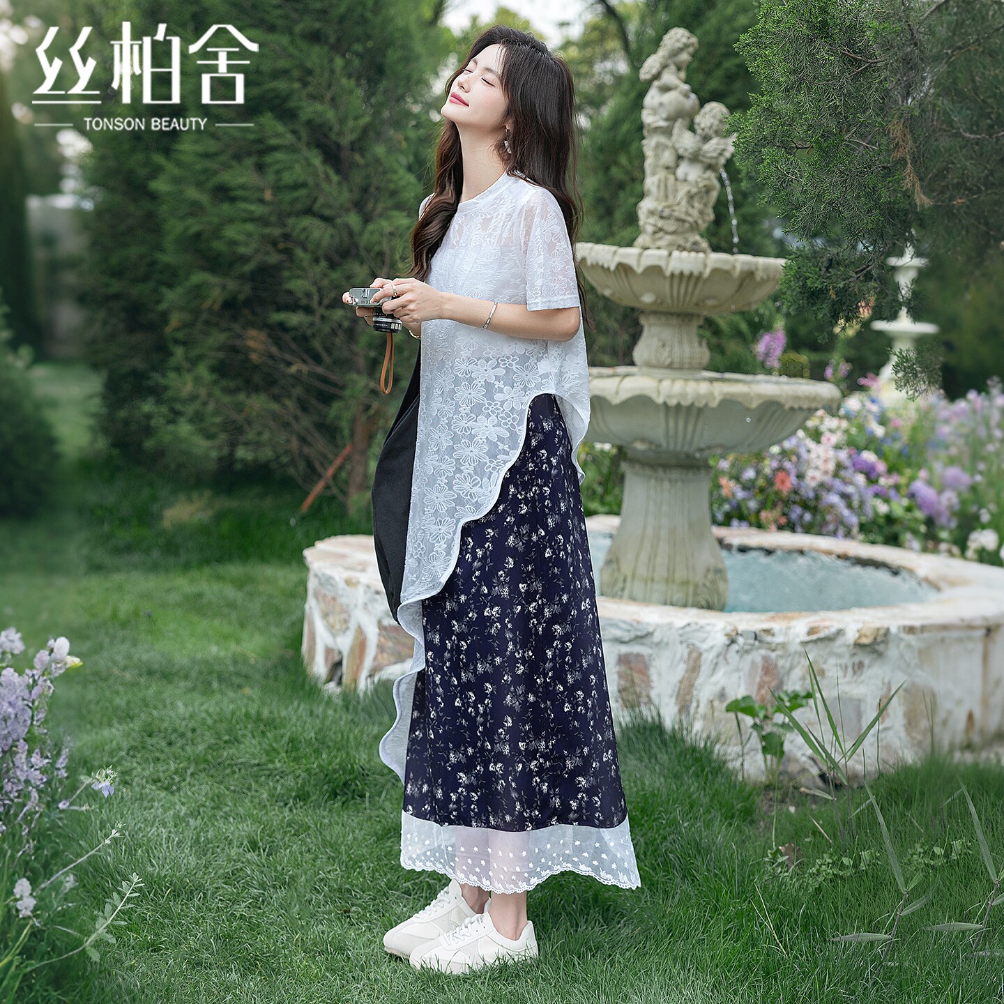 丝柏舍蕾丝上衣搭半身裙时尚套装图片
