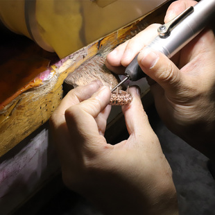 akoya海水珍珠南洋金珠澳白黑珍珠耳坠耳钉耳环18k金高端珠宝定制