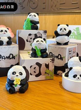 百茂原创树脂木雕风熊猫摆件创意