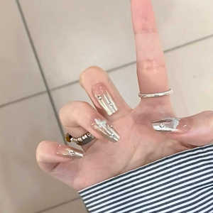 林先生纯手工穿戴甲月光蝴蝶镜面渐变显白可爱ins纯欲美甲可拆卸