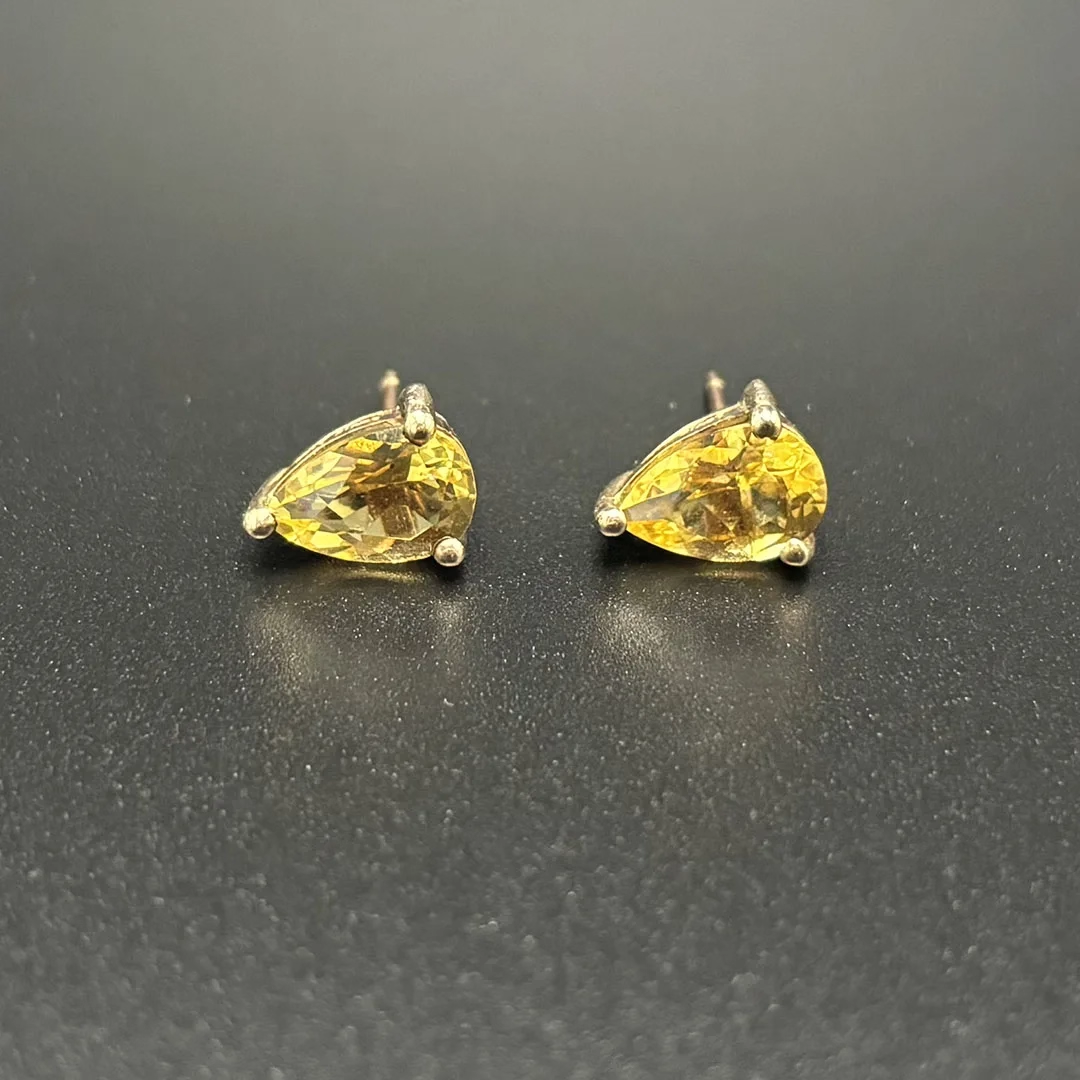 拉薇Lavie黄水晶G18K黄金耳钉边长9*6mm重2.3g,珠宝/钻石/翡翠,耳饰,淘宝优惠券,粉丝福利购,淘宝优惠卷