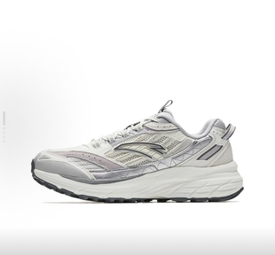 安踏AT957复古跑步鞋山系革网拼接潮流穿搭运动鞋休闲时尚男鞋