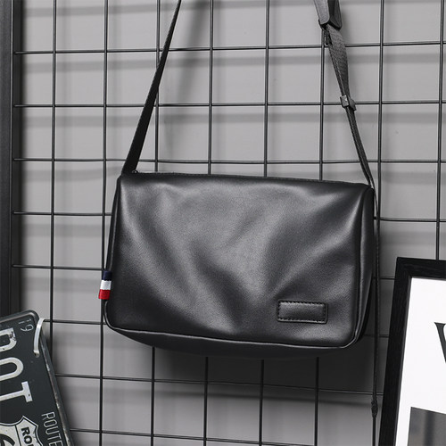 2022新款斜跨小方包简约时尚休闲邮差包韩版潮牌小挎包男女通用