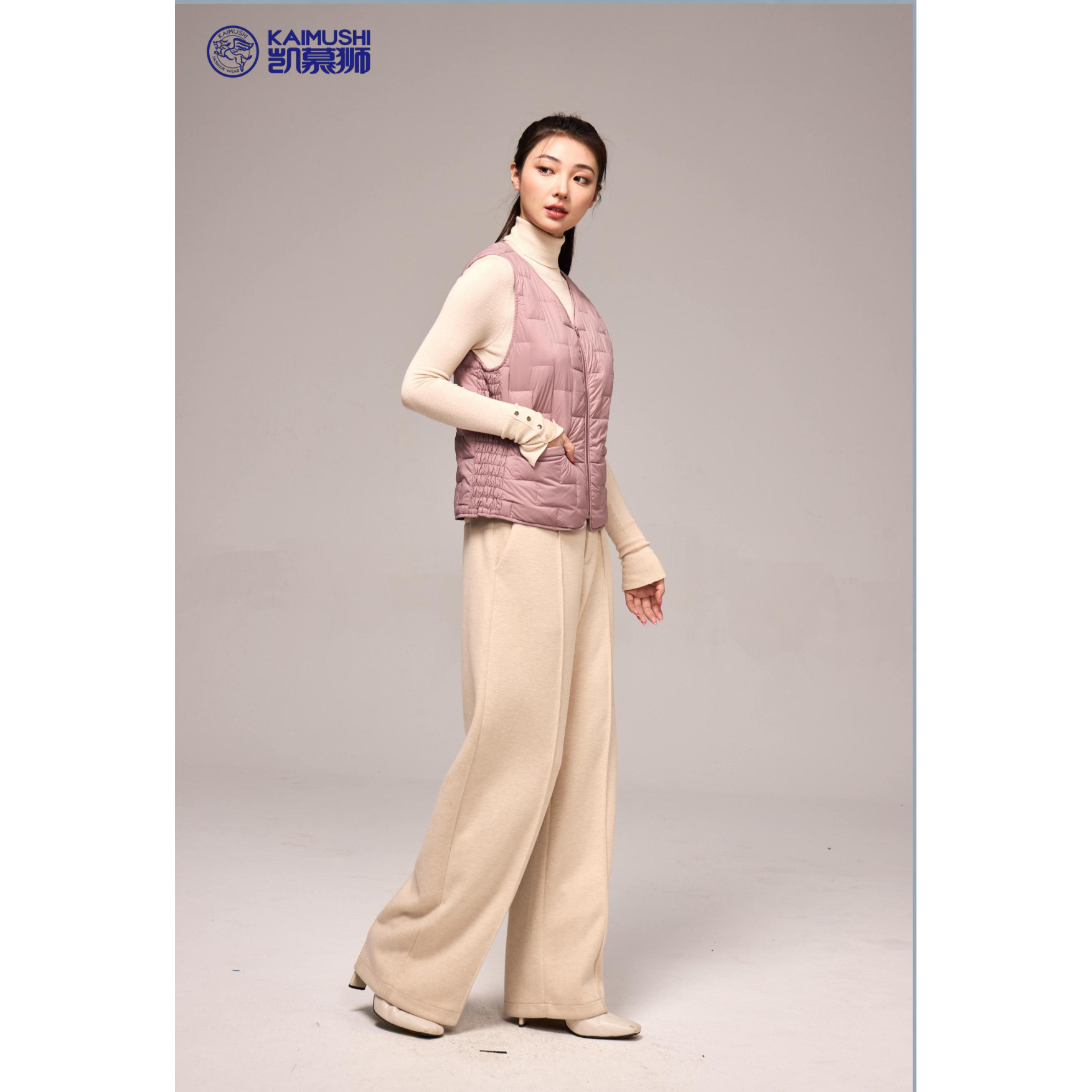 5001 凯慕狮2025女式冬季爆款新款90鸭绒冬季内穿短款羽绒马甲