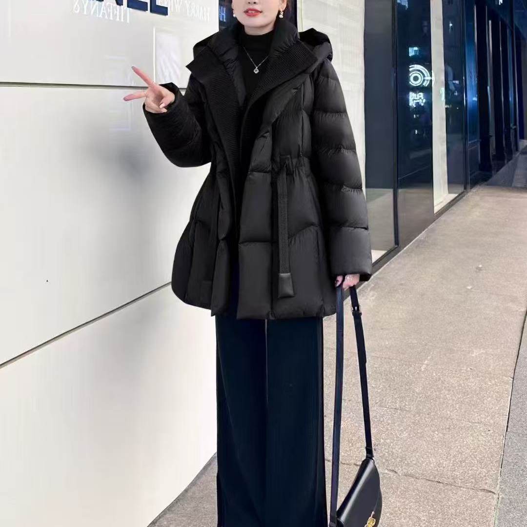 羽调黑色连帽中长款羽绒服女收腰显瘦保暖加厚外套高充绒