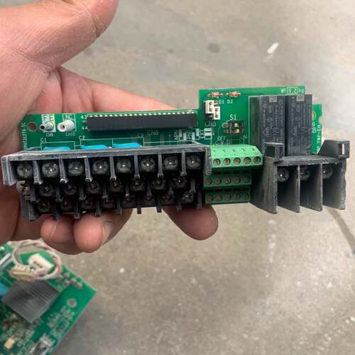 可维修安川变频器G7/F7控制板接线端子ETC618111包好议价
