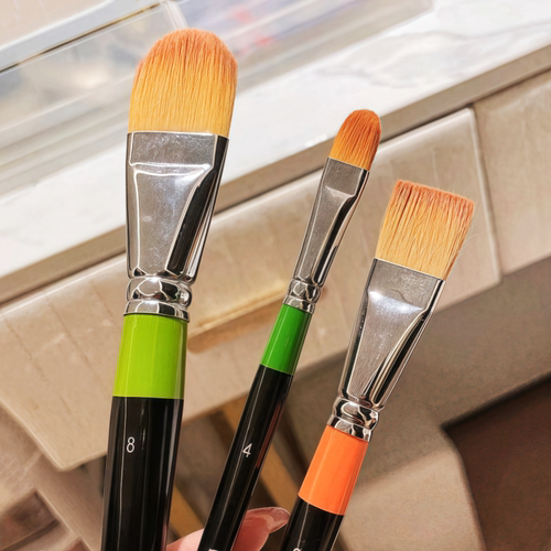 化妆师爱用！华虹同款982遮瑕刷扁头化妆刷遮黑眼圈泪沟舌形刷子