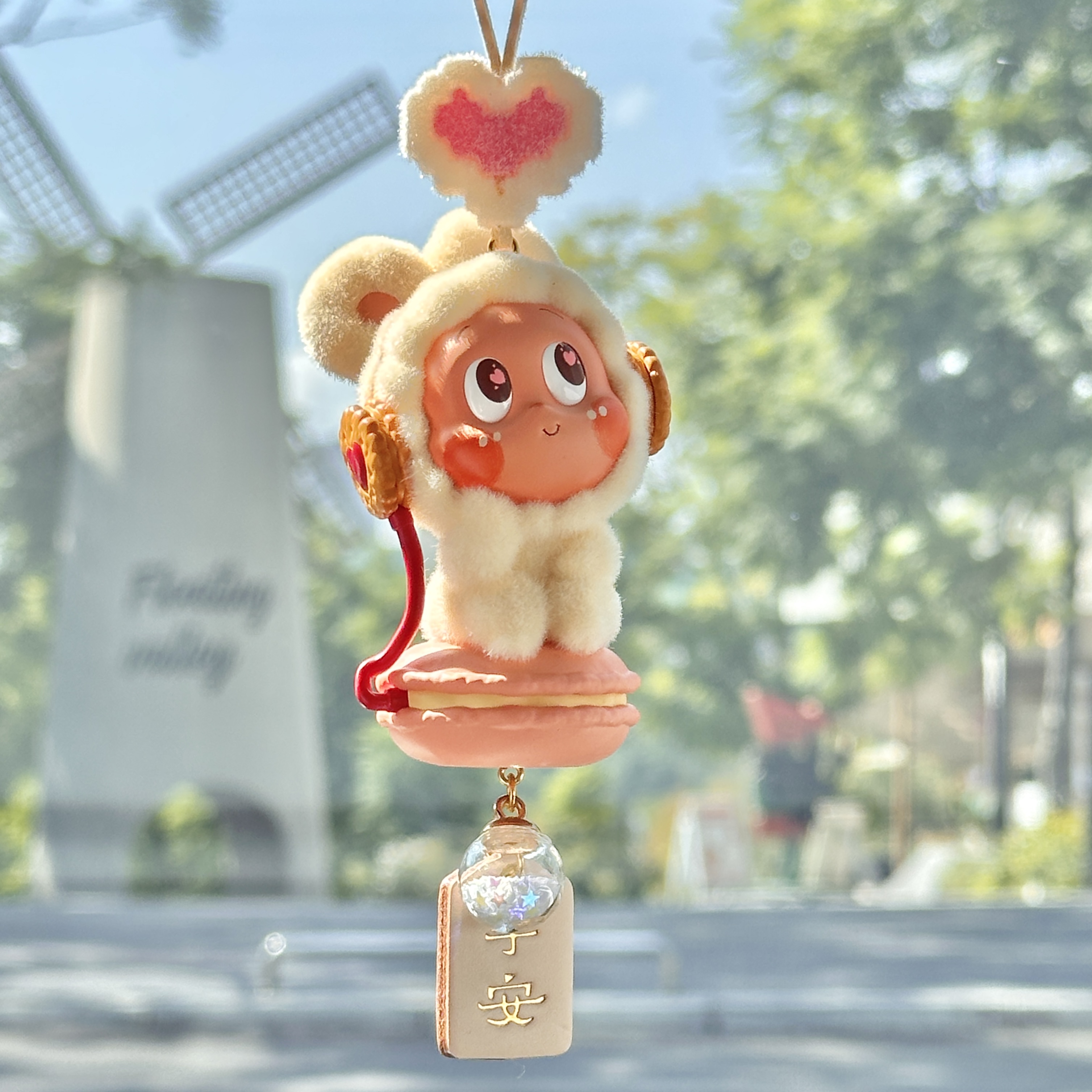 泡泡玛特星星人汽车挂件车饰礼品