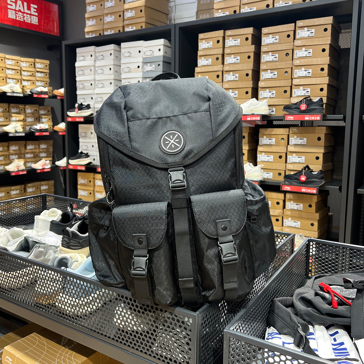 李宁韦德系列男子篮球书包双肩背包多口袋防泼水电脑包 ABSV109-1