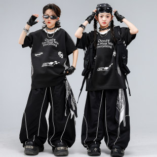 街舞儿童潮服嘻哈男童黑白字母演出服套装hiphop女童六一表演服装