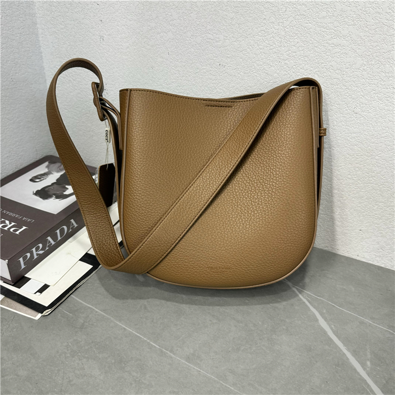 韩版复古半圆包大容量托特包