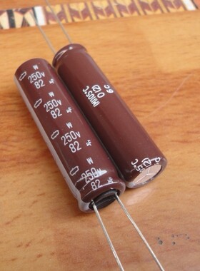 原装 黑金刚 250V82UF W系列 10*40 105度