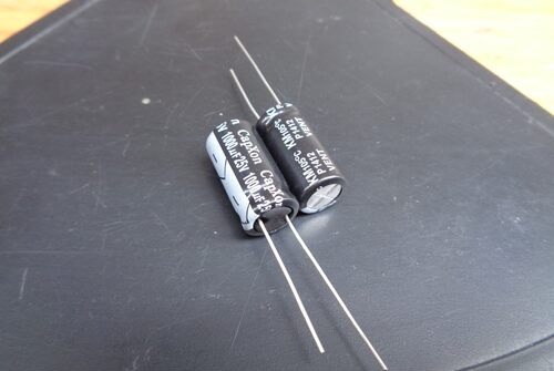 1000UF 25V 台湾CAPXON凯普松 KM 25V1000UF 10X20 105度