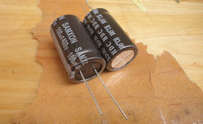 盒装  台湾产 SAMXON 400V100UF 电源电容 RD 长寿命 18X31 105度