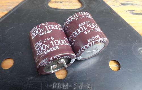1000UF 200V 日本 黑金刚 KMQ 电源电容 200V1000UF 30X30 105度