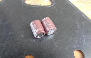 27UF 400V 艾华 AISHI 电源电容 HS 长寿命 400V27UF 12X16 105度