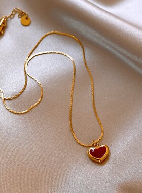 红色爱心钛钢项链女2026新款爆款轻奢小众锁骨颈链吊坠高级感配饰