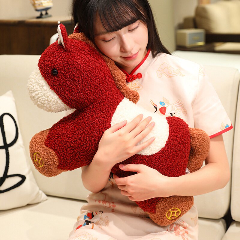 2026年红色毛绒马造型抱枕居家客厅靠垫新年吉祥物公仔新中式礼物,居家布艺,靠垫/抱枕,淘宝优惠券,粉丝福利购,淘宝优惠卷