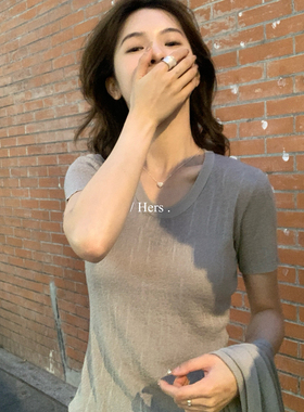 Hers-夏上新韩标简约气质日常修身显瘦圆领纸片针织衫08176