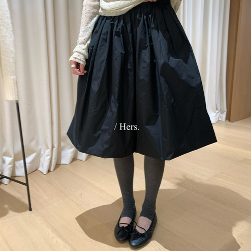 Hers-2026冬上新简约日常小众百搭设计感花苞中款半身裙67019