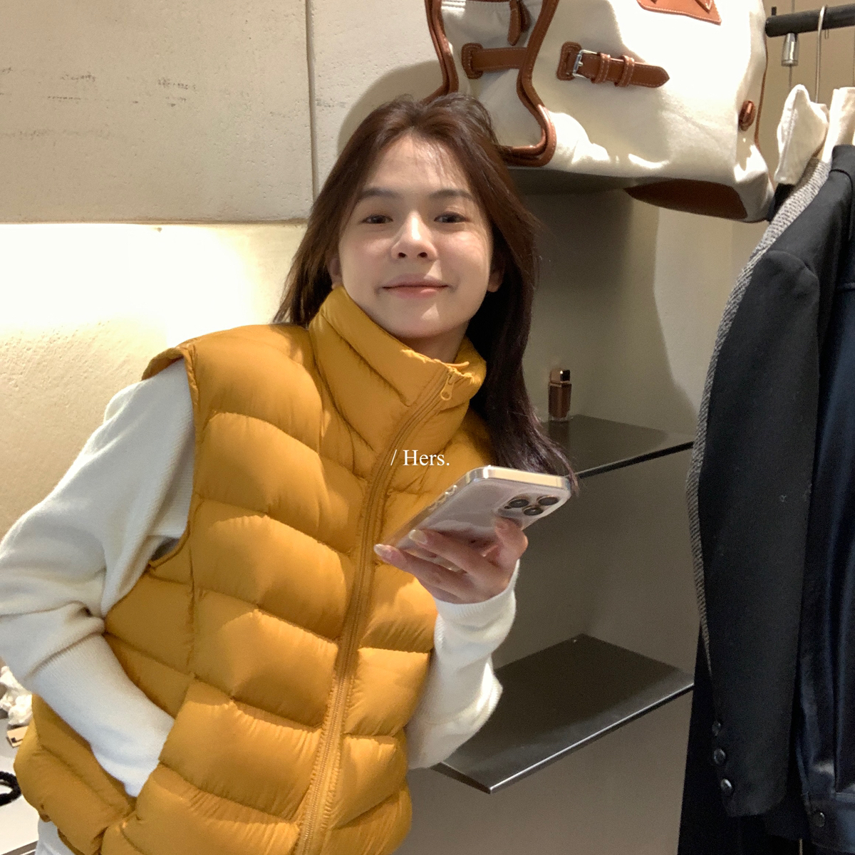 Hers冬上新简约日常通勤经典不过时大排骨羽绒马甲（含90白92535