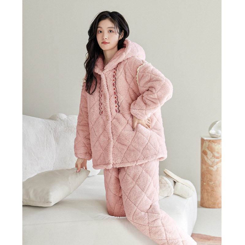 三层夹棉珊瑚绒可外穿家居服