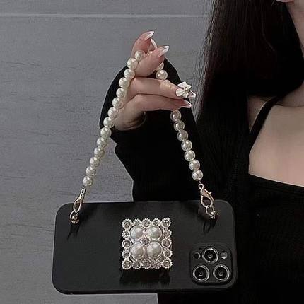 高级感闪闪水钻支架手提链条适用iPhone13promax手机壳14plus苹果12pro女1+11/9R高档9rt一加ace2V手机壳8pro