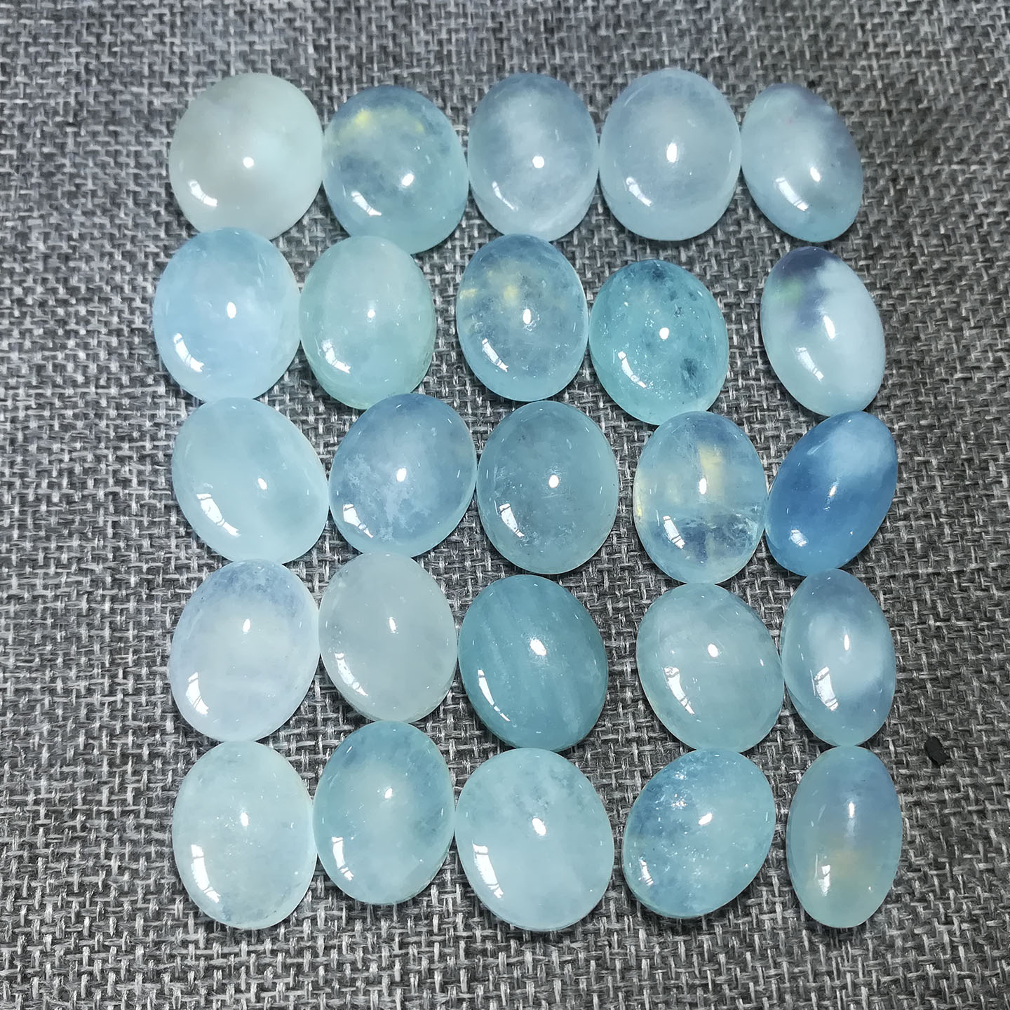 19-24mm椭圆海蓝宝裸石吊坠