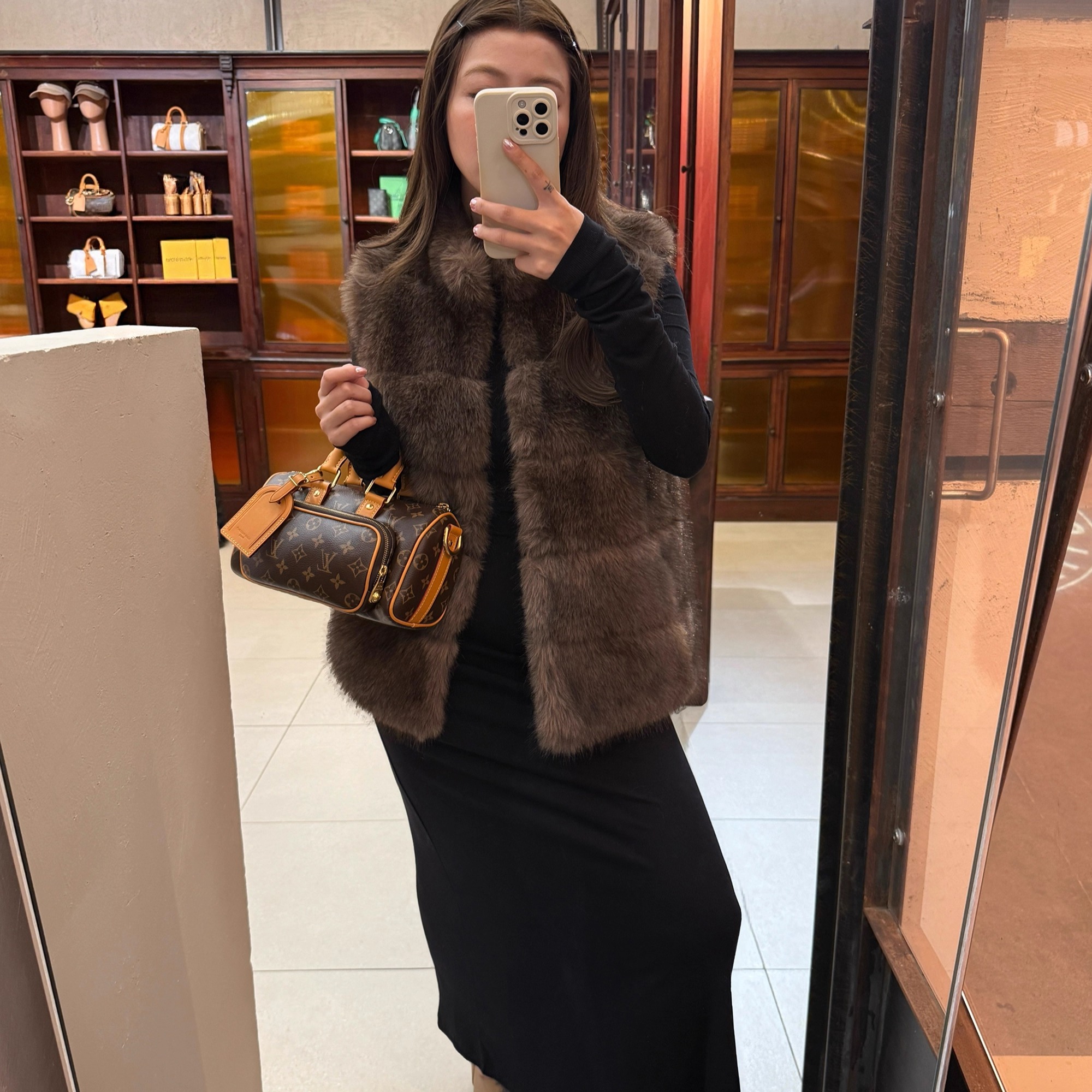 3ts高级感环保皮草保暖马甲秋冬仿毛毛马夹坎肩毛绒外套