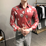 粉红色