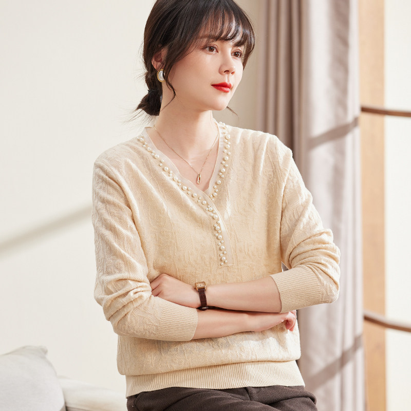 喜卉妈妈秋季新款V领气质针织衫中老年女装洋派宽松打底保暖上衣